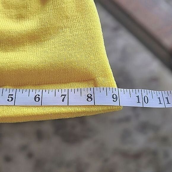 NWOT Ardene short yellow checkerboard brim toque - Picture 6 of 7
